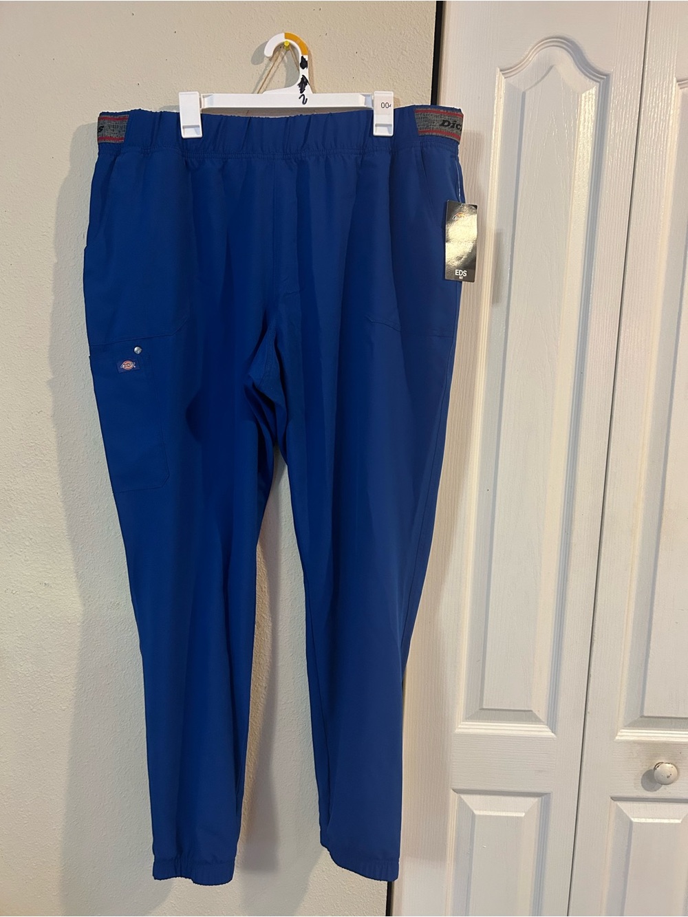 Dickies women’s Royal Blue Jogger-Style scrub Pants